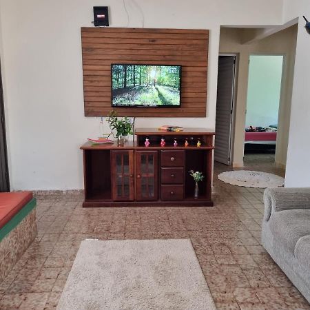 Confortavel Casa Com Piscina E Churrasqueira A 100M Da Praia Caraguatatuba Eksteriør billede