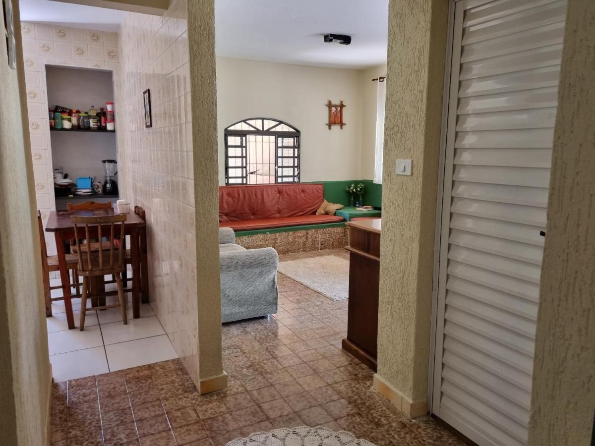 Confortavel Casa Com Piscina E Churrasqueira A 100M Da Praia Caraguatatuba Eksteriør billede